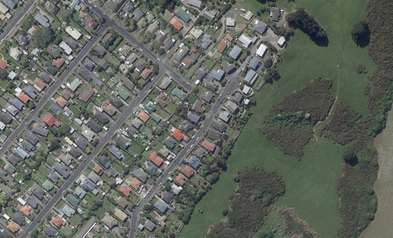63 Spencer Street, Andersons Bay, Dunedin - Carousel 1
