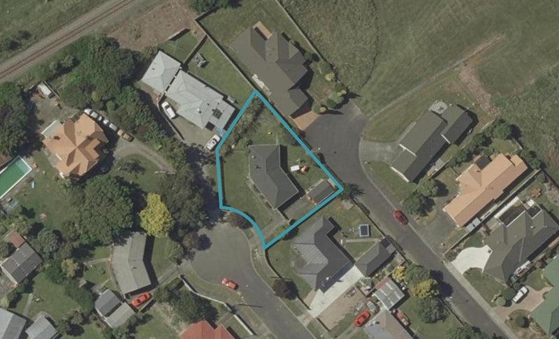 12 Oriana Place, Highbury, Palmerston North - Carousel 1