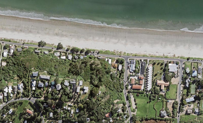 37 The Strand, Onetangi, Waiheke Island - Carousel 1