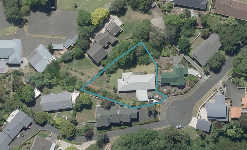10 Chittick Place, Saint Johns Hill, Whanganui - Carousel 1