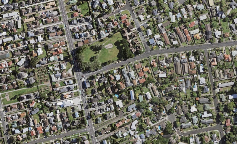 5A Grande Vue Road, Hillpark, Auckland - Carousel 1
