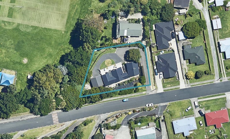 19 Sutherland Road, Brookfield, Tauranga - Carousel 1