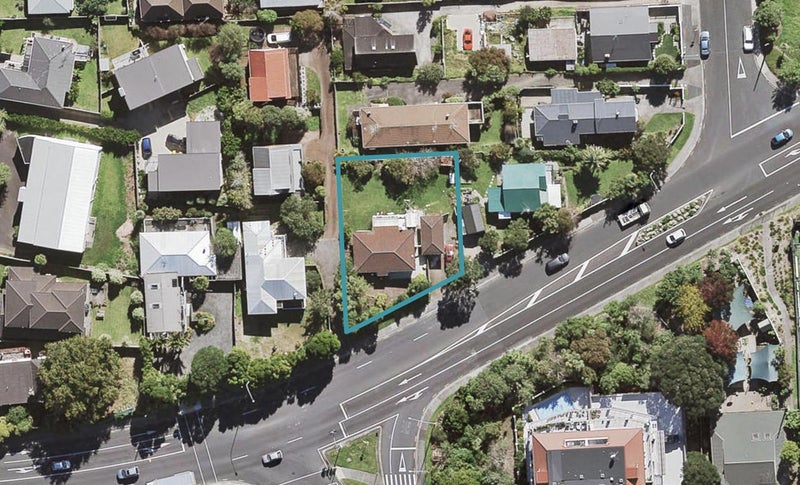 103 Mokoia Road, Birkenhead, Auckland - Carousel 1