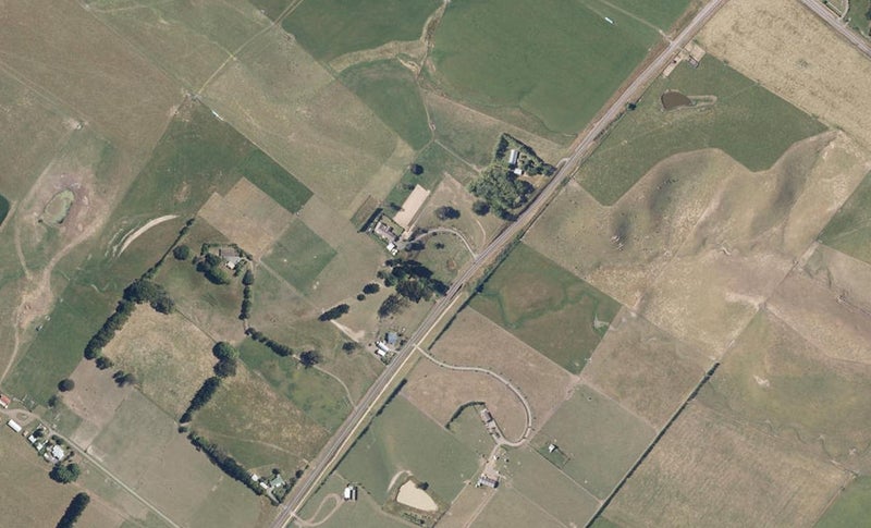 203 Cemetery Road, Sanson, Palmerston North - Carousel 1