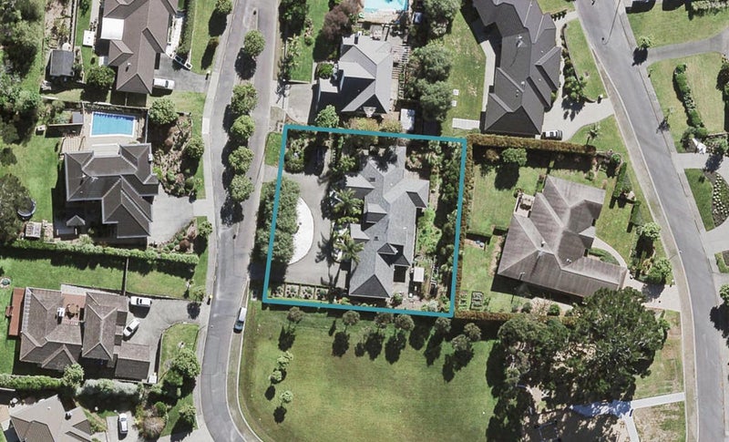 27 Shelter Drive, Greenhithe, Auckland - Carousel 1