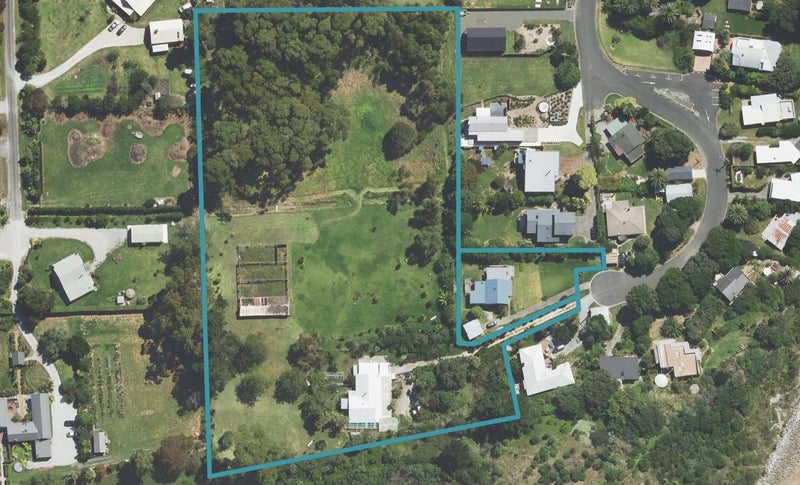 20 Tuahine Crescent, Wainui, Gisborne - Carousel 1