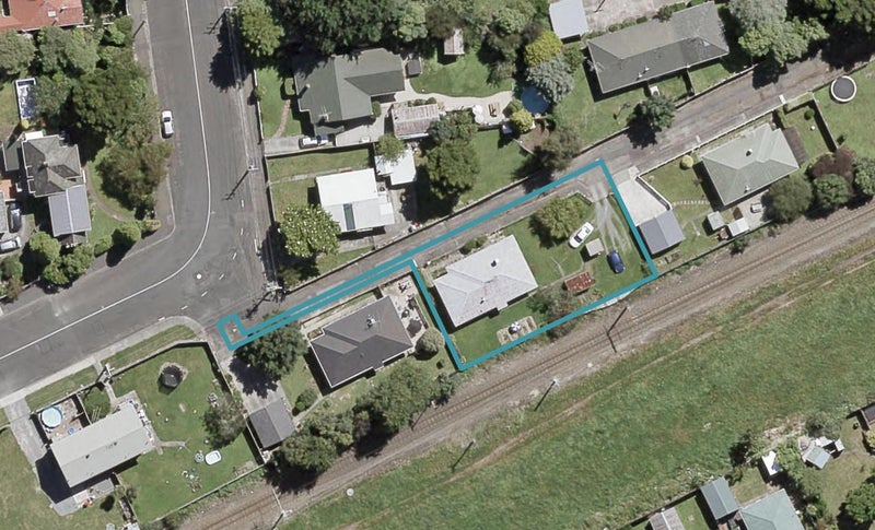 7 MacLean Street, Wallaceville, Upper Hutt - Carousel 1