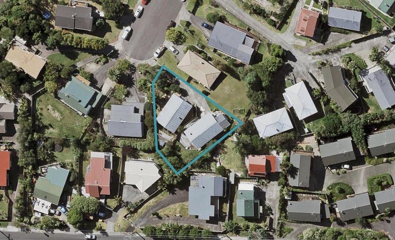 1/14 Camilla Grove, Totara Vale, Auckland - Carousel 1