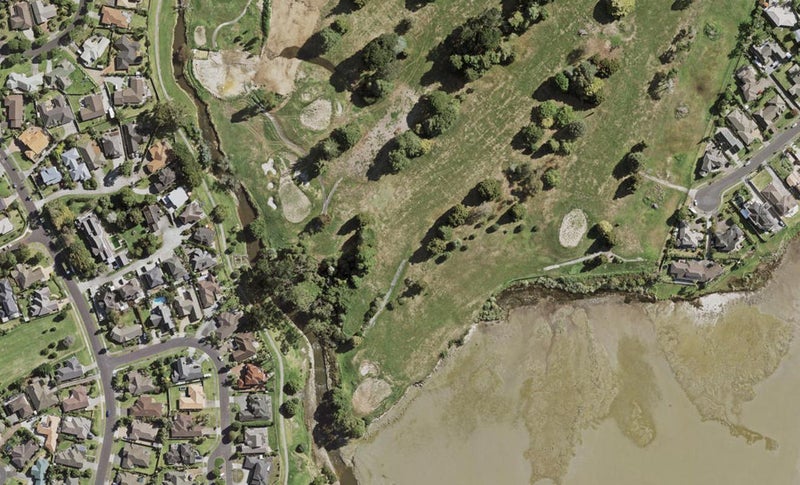 129 Waituarua Drive, Takanini, Auckland - Carousel 1