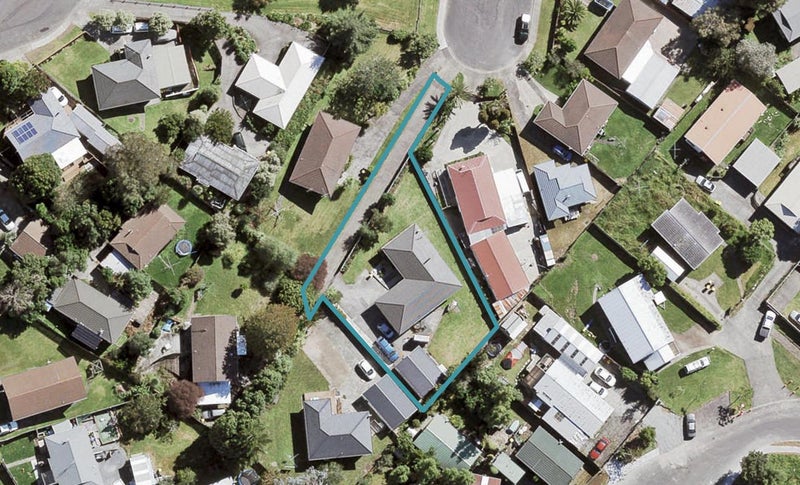 14 Andelko Place, Henderson, Auckland - Carousel 1
