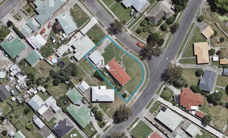 15 Bright Crescent, Maraenui, Napier - Carousel 1