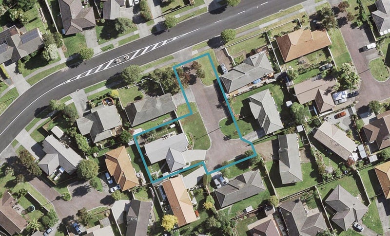 103 Riverton Drive, Randwick Park, Auckland - Carousel 1