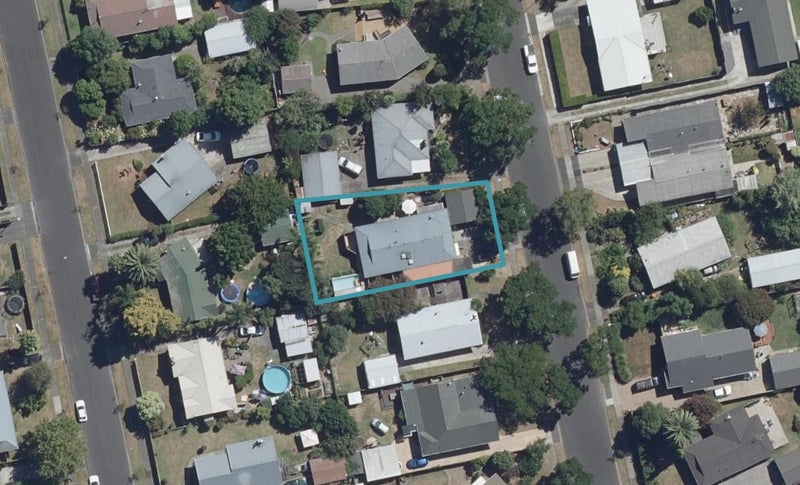 31 Fuchsia Avenue, Pukete, Hamilton - Carousel 1
