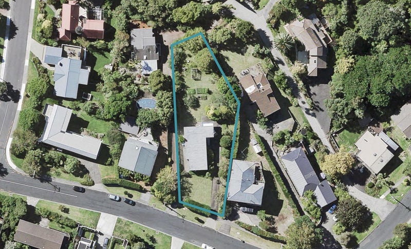 79 Penzance Road, Mairangi Bay, Auckland - Carousel 1