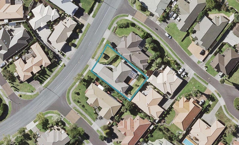36 Tarnica Road, Northpark, Auckland - Carousel 1