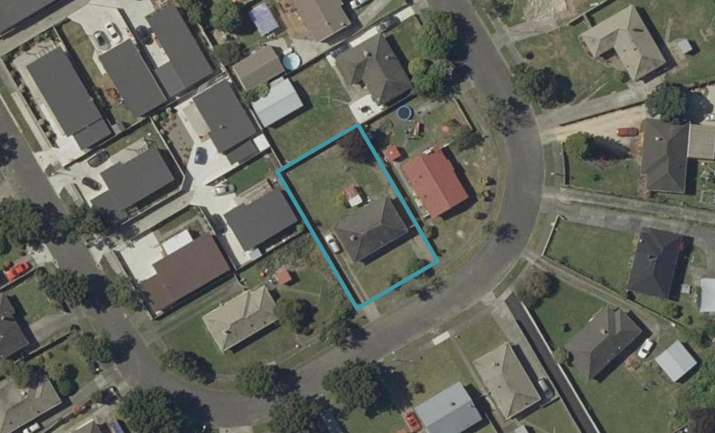 34 Exeter Crescent, Takaro, Palmerston North - Carousel 1