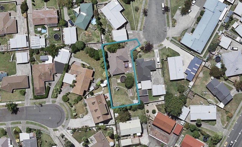 2 Dorset Place, Tamatea, Napier - Carousel 1