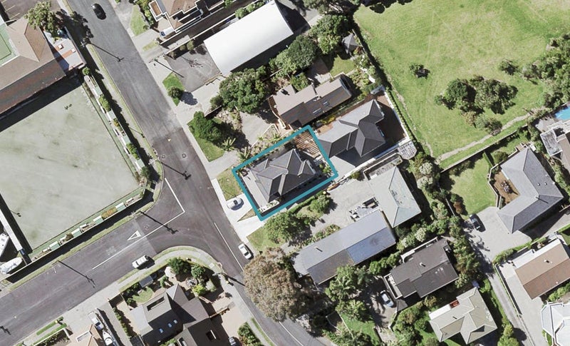 36 Morrow Avenue, Bucklands Beach, Auckland - Carousel 1