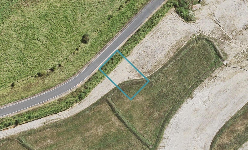 8C Crows Road, Swanson, Auckland - Carousel 1