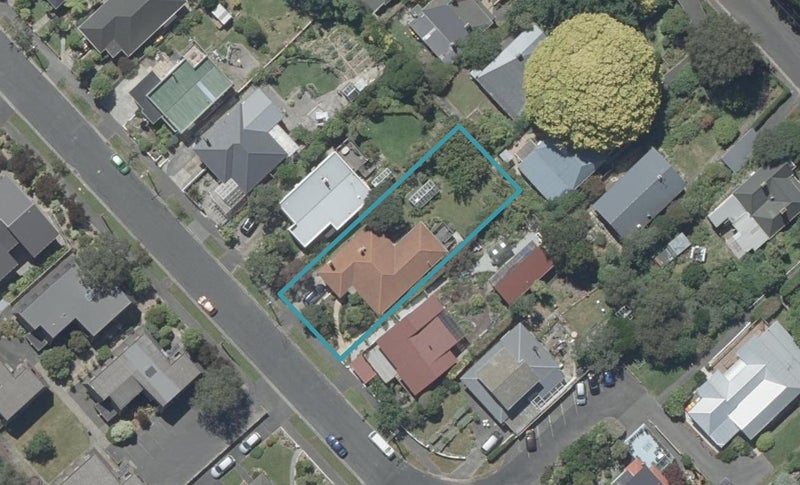 59 Glendining Avenue, North East Valley, Dunedin - Carousel 1