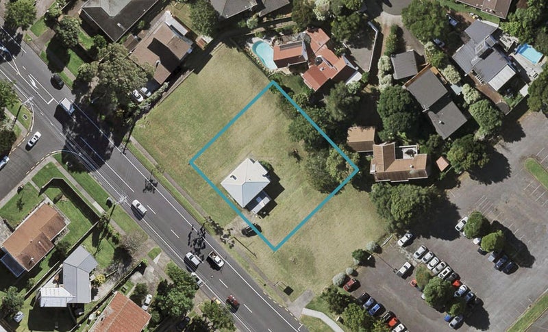 17 Sunnybrae Road, Hillcrest, Auckland - Carousel 1