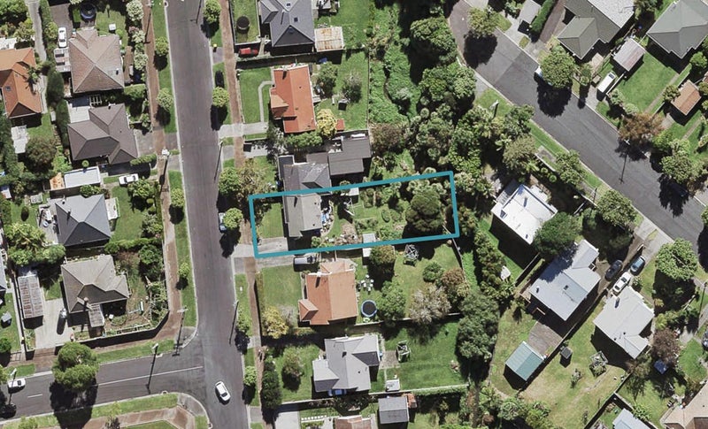 17 Parkdale Road, Mount Albert, Auckland - Carousel 1