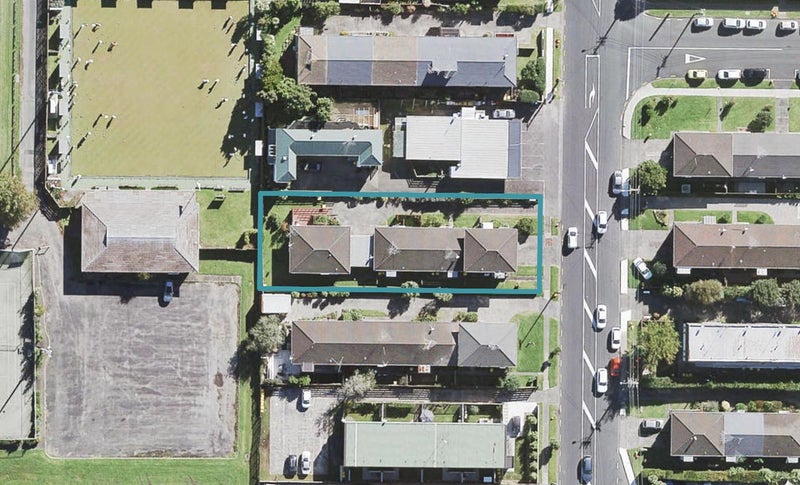 2/768 Beach Road, Browns Bay, Auckland - Carousel 1