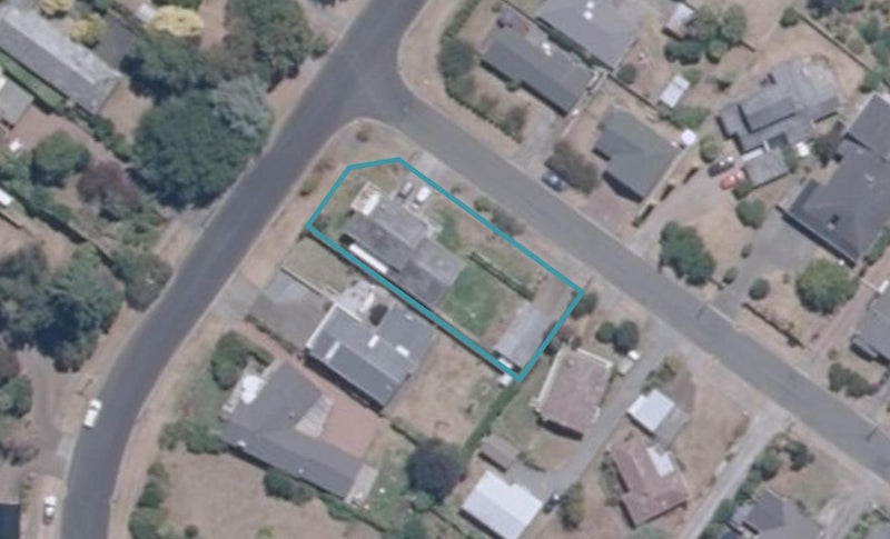 1 Aubrey Crescent, Rainbow Point, Taupo - Carousel 1