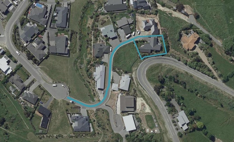 6 Hadleigh Lane, Westmorland, Christchurch - Carousel 1