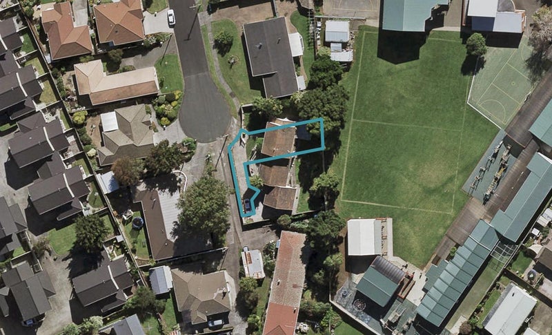 8B Mahon Place, Papatoetoe, Auckland - Carousel 1