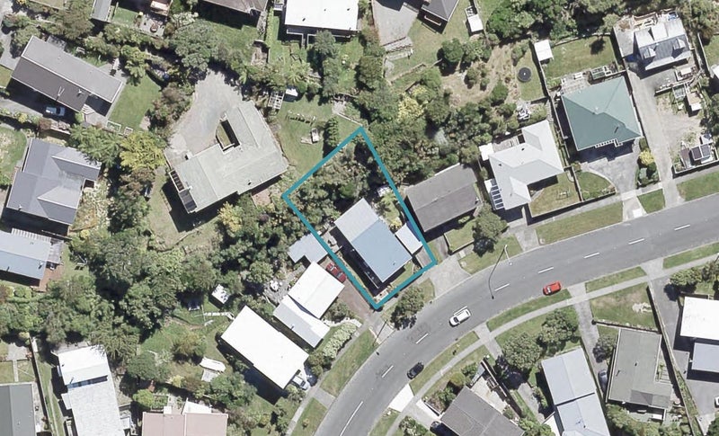 229 Dowse Drive, Maungaraki, Lower Hutt - Carousel 1
