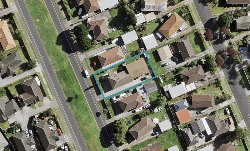 446 Roscommon Road, Clendon Park, Auckland - Carousel 1