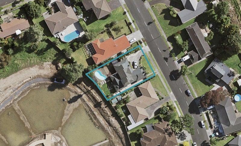 26 Brylee Drive, Conifer Grove, Takanini - Carousel 1