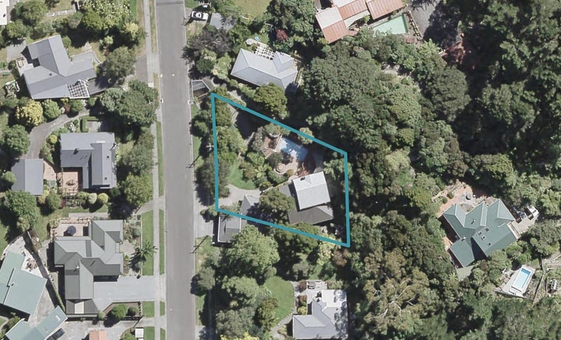 105 Pinehaven Road, Pinehaven, Upper Hutt - Carousel 1