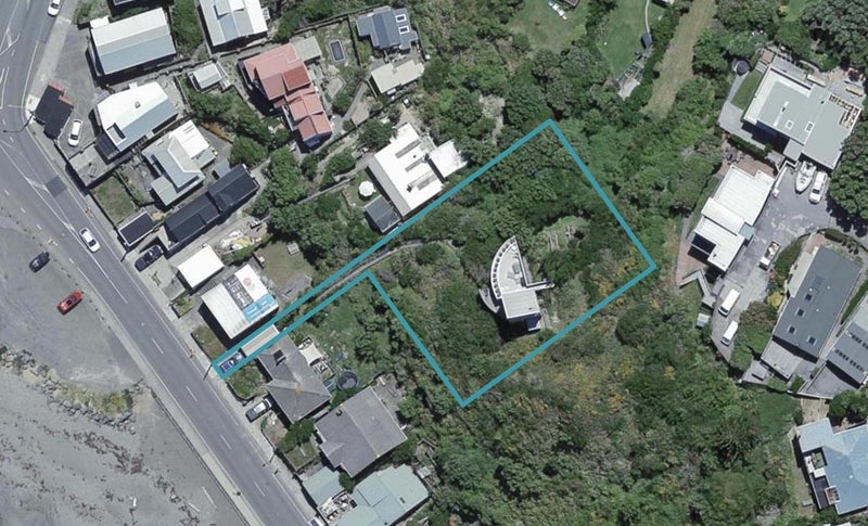 42 Owhiro Bay Parade, Owhiro Bay, Wellington - Carousel 1