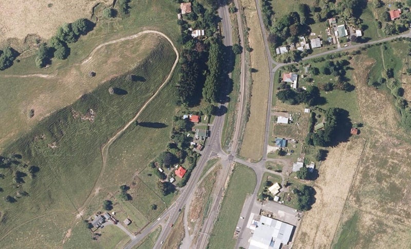 7611 State Highway 1, Utiku, Taihape - Carousel 1