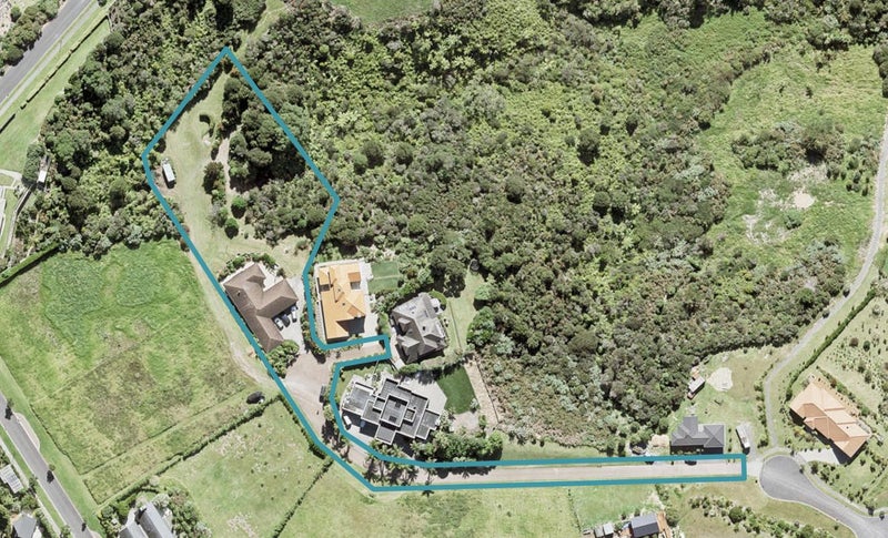 35 Balboa Drive, Matakatia, Whangaparaoa - Carousel 1