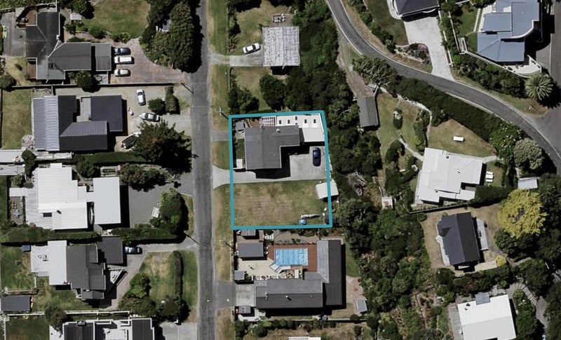 3 Groves Road, Raumati Beach, Paraparaumu - Carousel 1