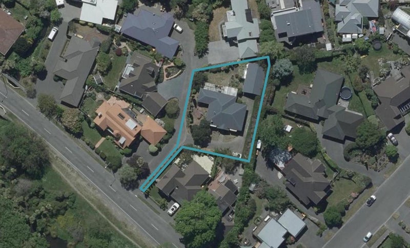 82 Lake Terrace Road, Burwood, Christchurch - Carousel 1
