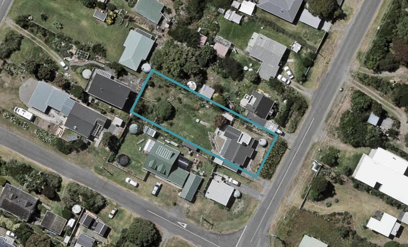 17 Dixie Street, Te Horo Beach - Carousel 1