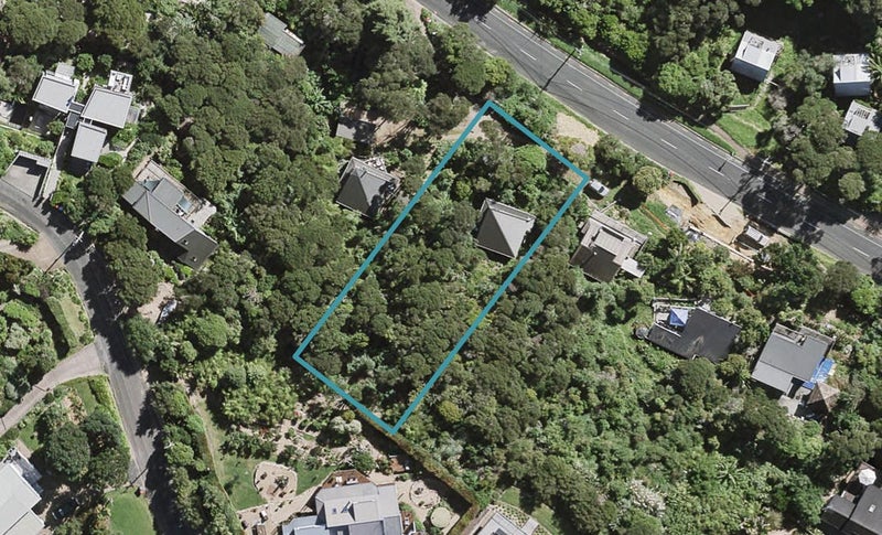 180 Ocean View Road, Oneroa, Waiheke Island - Carousel 1