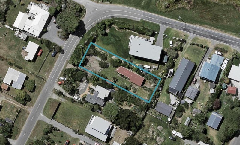 4 Rodney Avenue, Te Horo Beach - Carousel 1