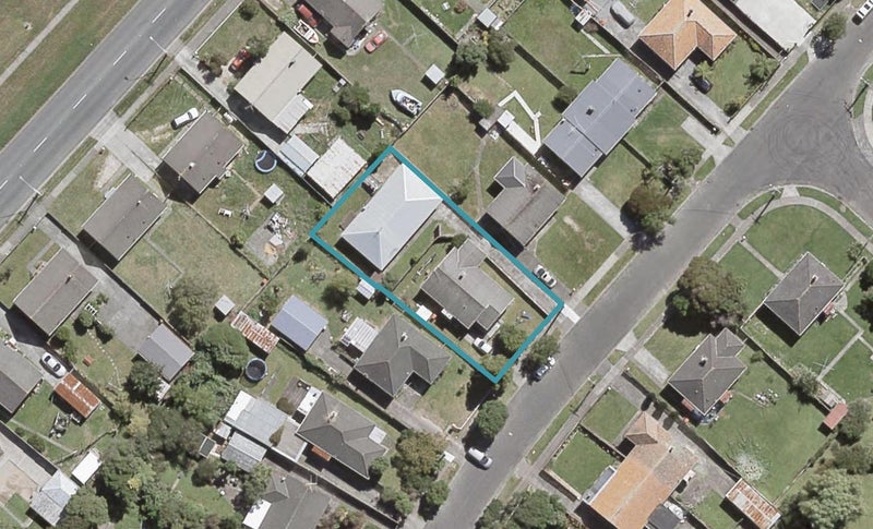 2/37 Compton Crescent, Taitā, Lower Hutt - Carousel 1