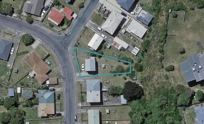 5 Taiaroa Street, Strathmore Park, Wellington - Carousel 1
