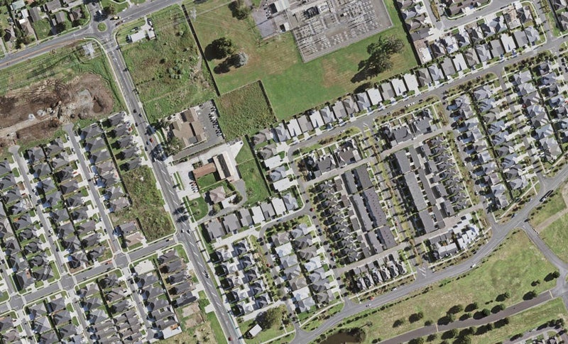 20 Popokatea Drive, Takanini, Auckland - Carousel 1