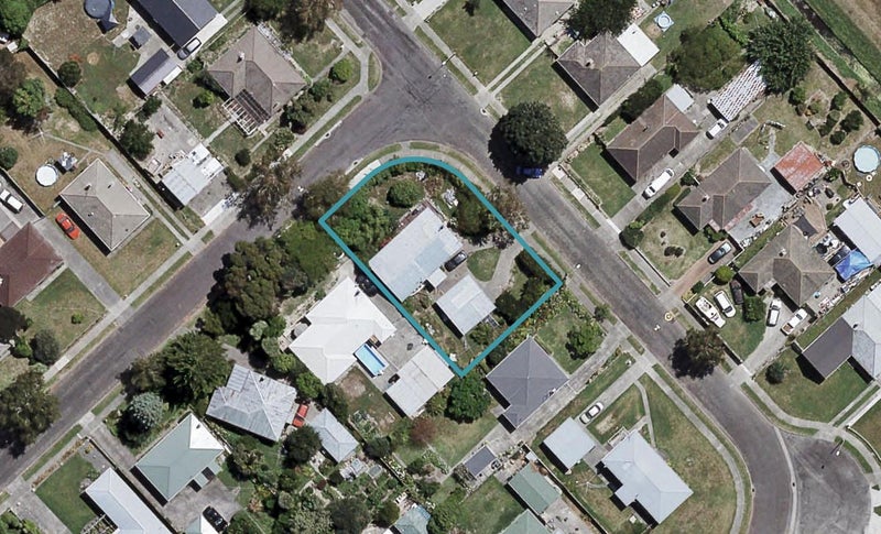 9 Fleming Crescent, Maraenui, Napier - Carousel 1