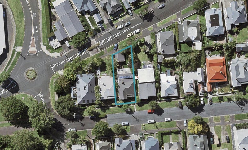 34 Ewen Alison Avenue, Devonport, Auckland - Carousel 1