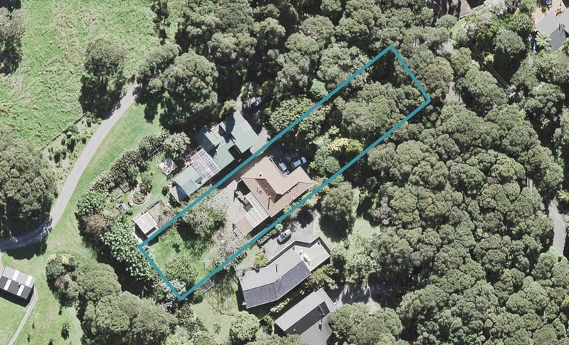 91 Grassmere Road, Henderson Valley, Auckland - Carousel 1
