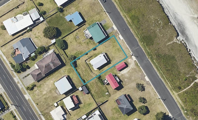 100 Broadway Road, Waihi Beach, Waihi Beach - Carousel 1