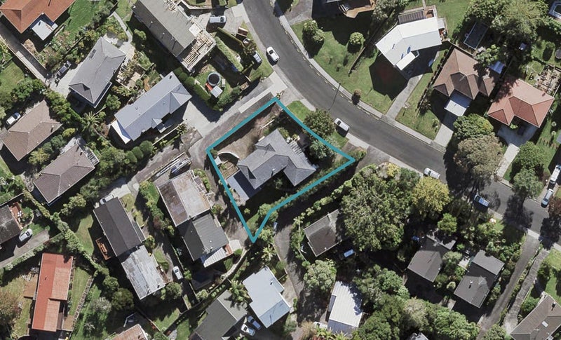64 Lynden Avenue, Hillcrest, Auckland - Carousel 1